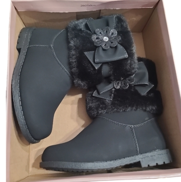 NIB Rachel Shoes Harmoni Girls' Winter Boots, Size 9 - Picture 8 of 9